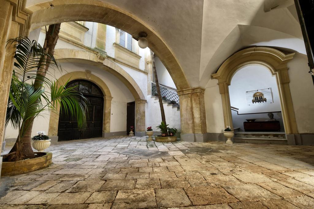 Bed and Breakfast Palazzo Guido Лечче Экстерьер фото